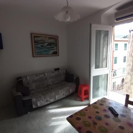 Апартаменты Casa Albarosa, 10 Min Walk Train Station, Free Parking. Специя Экстерьер фото