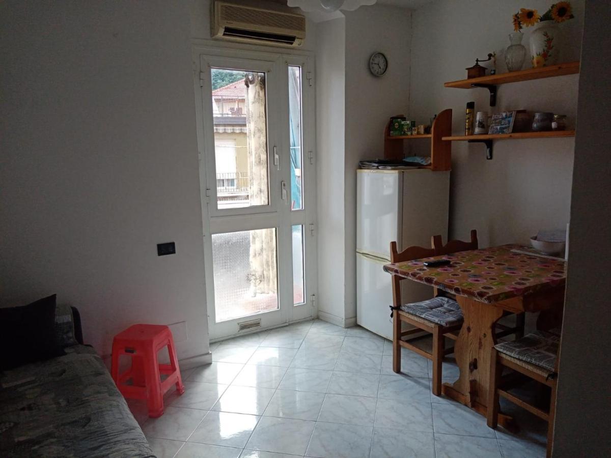 Апартаменты Casa Albarosa, 10 Min Walk Train Station, Free Parking. Специя Экстерьер фото