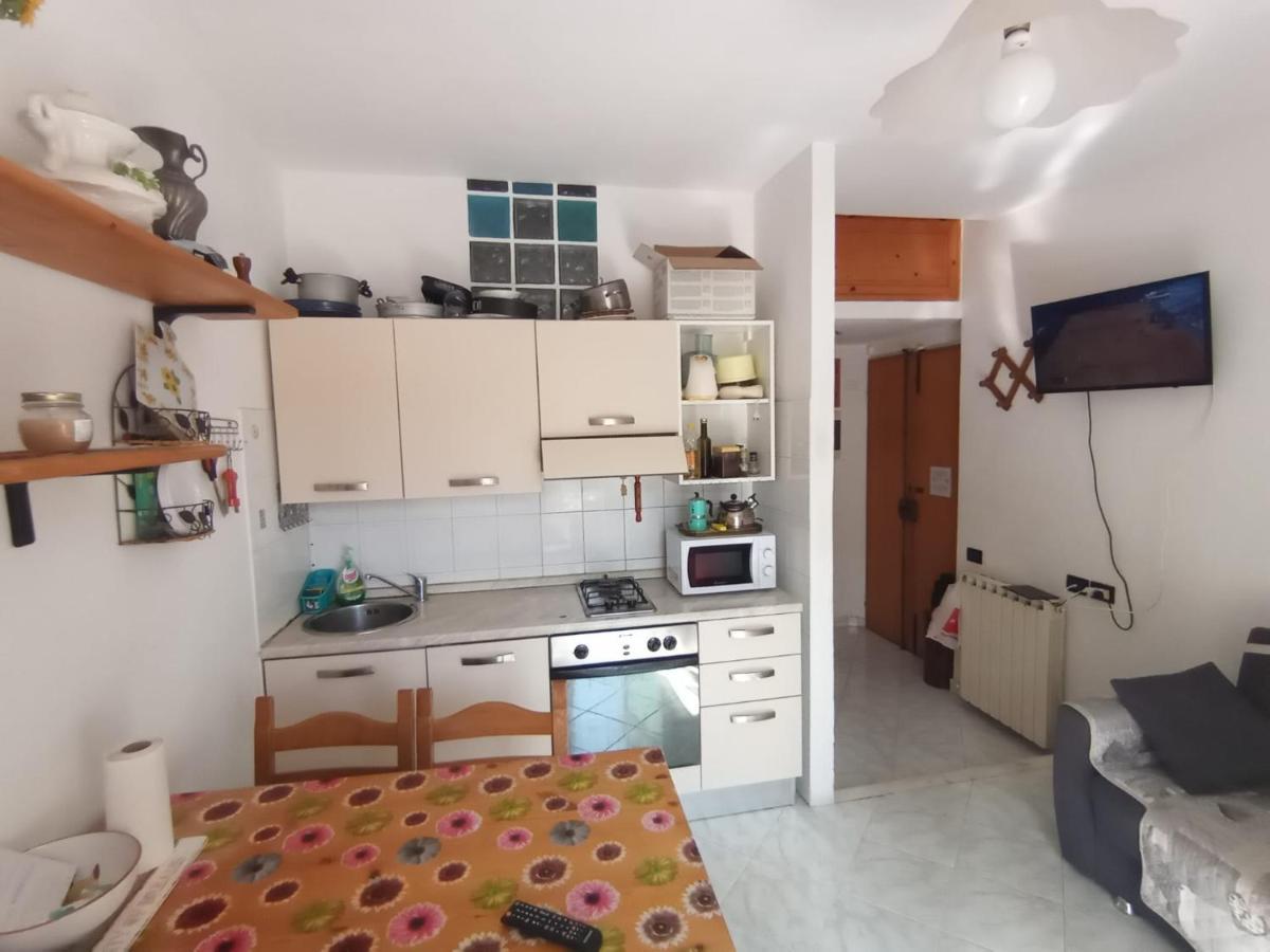 Апартаменты Casa Albarosa, 10 Min Walk Train Station, Free Parking. Специя Экстерьер фото